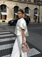 Elegante Satijnen Top met Pofmouwen